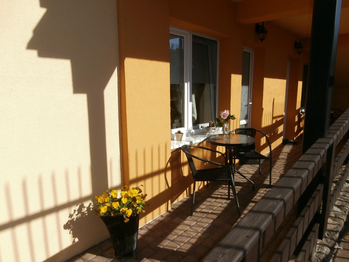 Pokoje Goscinne - Noclegi Charzykowy Exterior photo